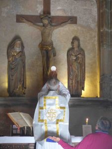 19 Conques LElévation de lhostie 2015