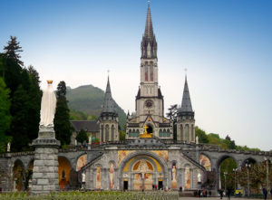 1 sanctuaire lourdes hautes pyrenees